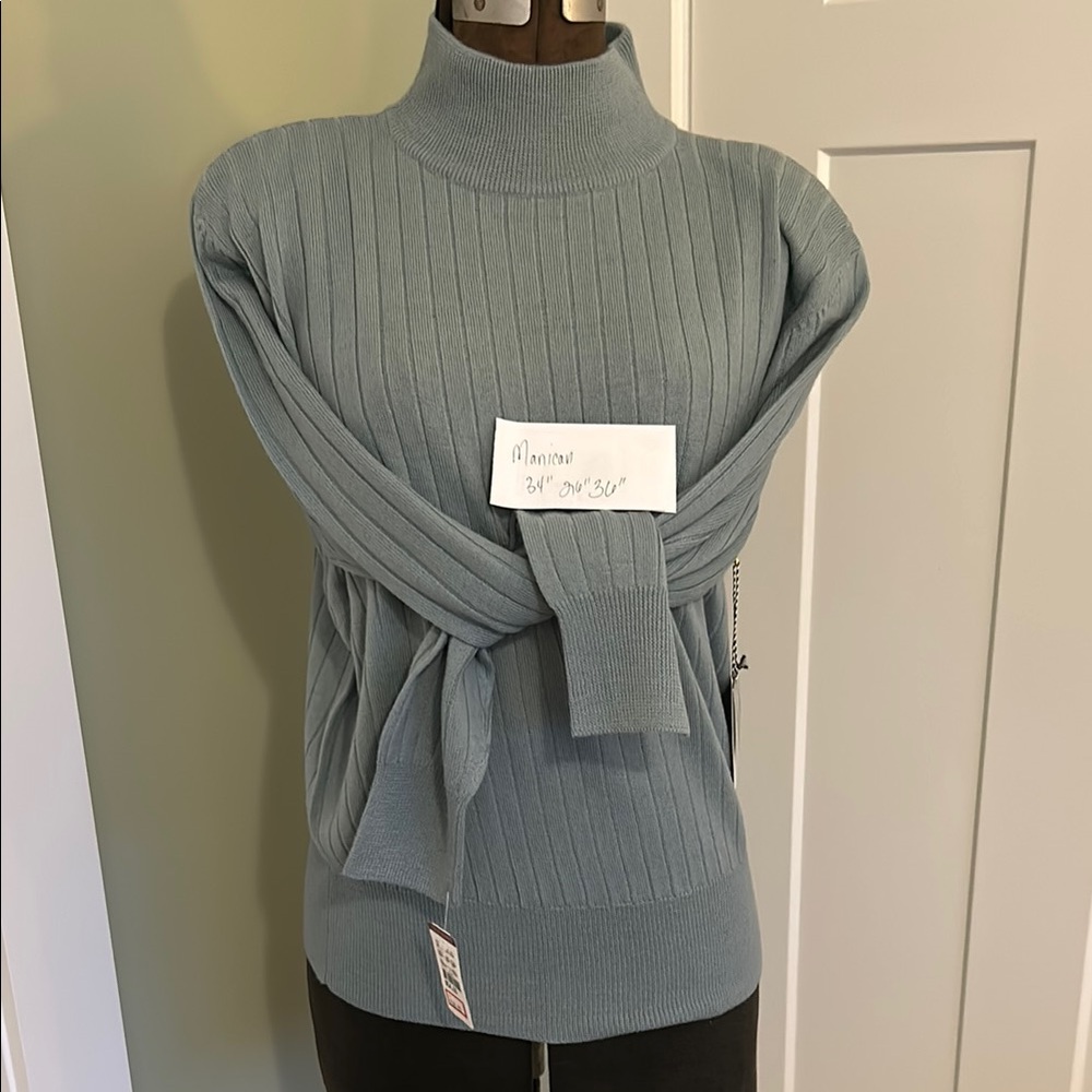 Blue Ribbed Turtleneck Sweater 💯 merino wool career wear nwt Valerie Stevens